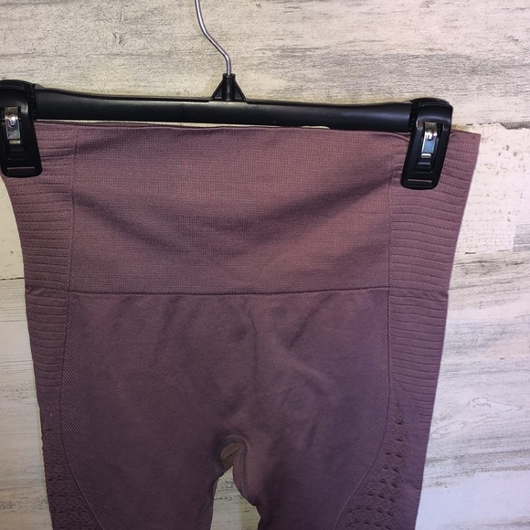 Women High Waisted Yoga Pants Workout Seamless Hollow Out Leggings laven… - Picture 6 of 16